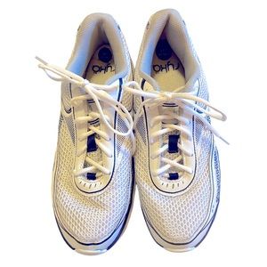 Rykä Feather Walk atheistic shoes. One pair. Good condition.